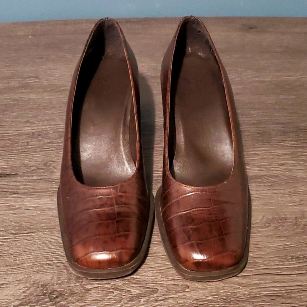 Bandolino shoes size 8.5